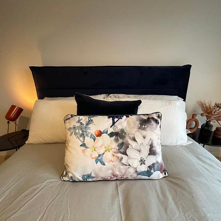 Stunning 2-Bed Apartment In Bristol With Parking Exterior foto